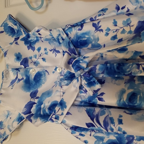 Adorable Lilac & Ruffles & Rose's & Rhinestones For Baby Girls! Both Included! - Picture 6 of 10